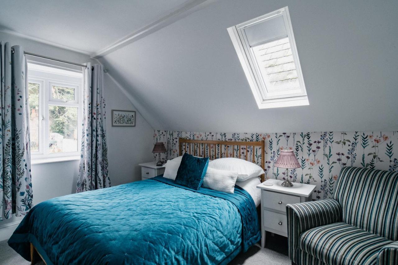 リントン Lee House Bed & Breakfast エクステリア 写真