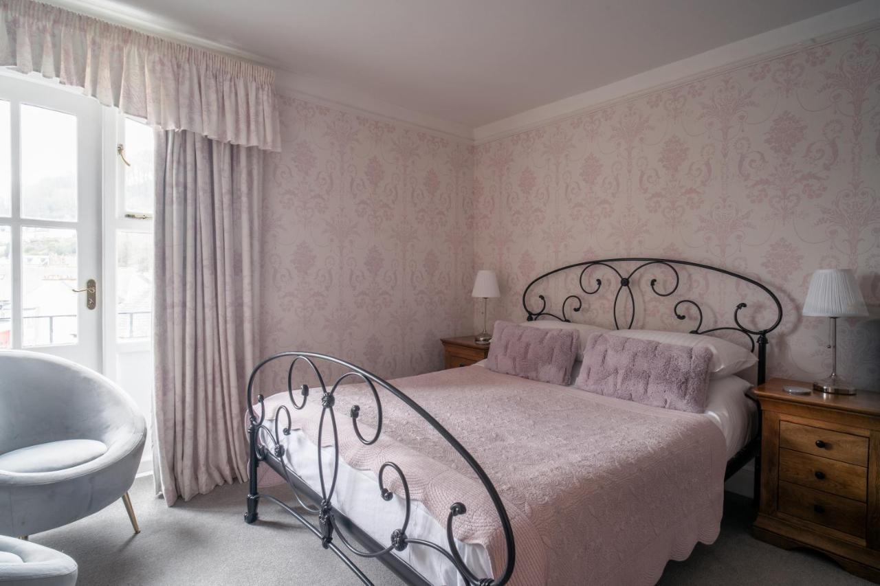 リントン Lee House Bed & Breakfast エクステリア 写真