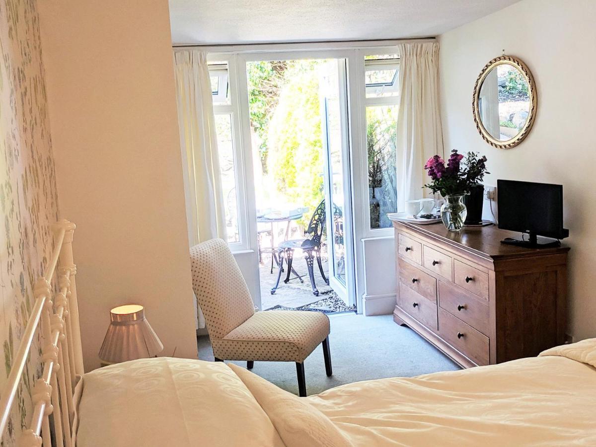 リントン Lee House Bed & Breakfast エクステリア 写真